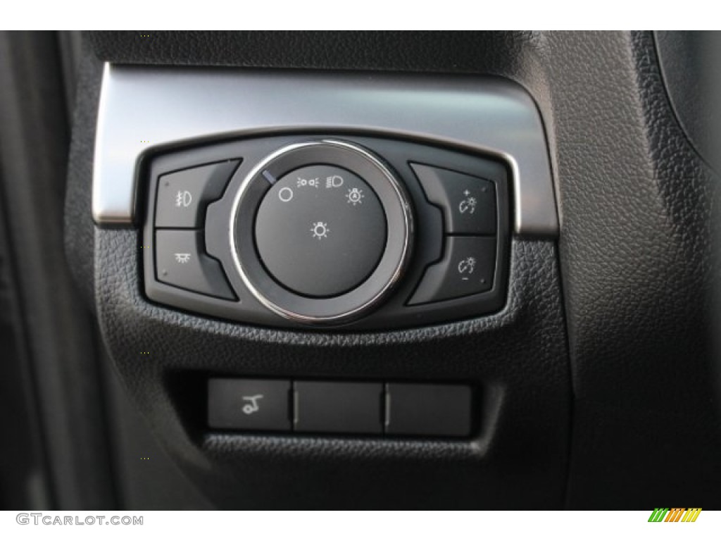 2018 Explorer XLT - Magnetic Metallic / Ebony Black photo #22