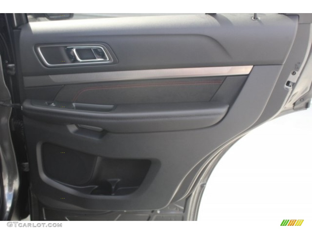 2018 Explorer XLT - Magnetic Metallic / Ebony Black photo #29