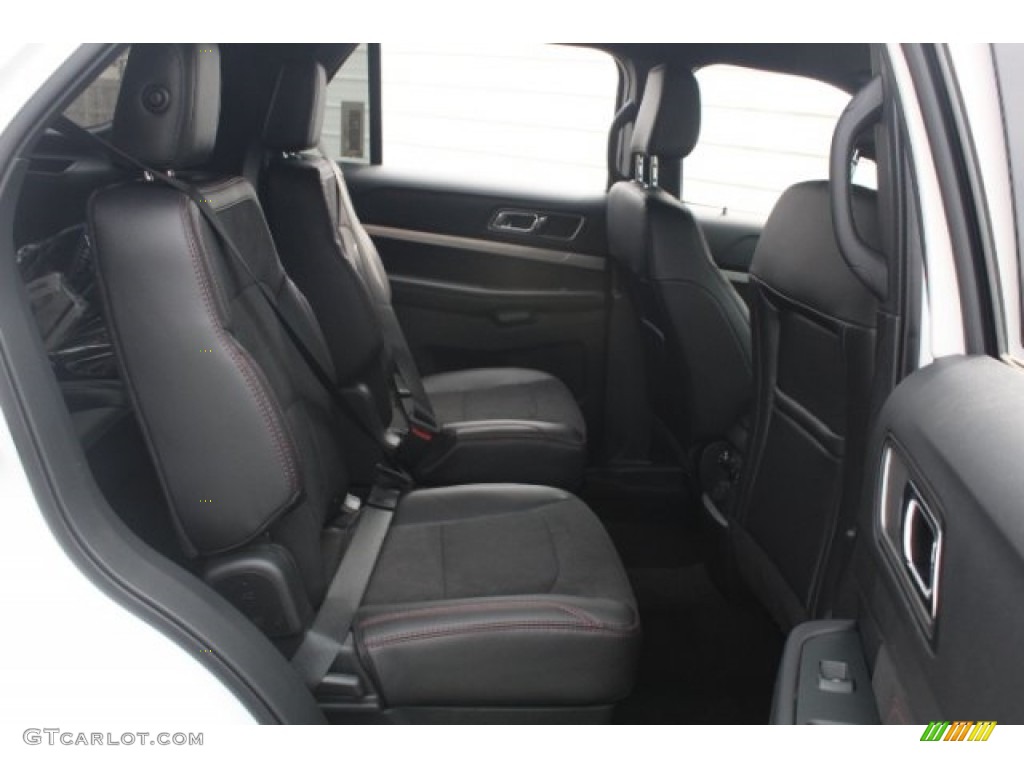2018 Explorer XLT - White Platinum / Ebony Black photo #30