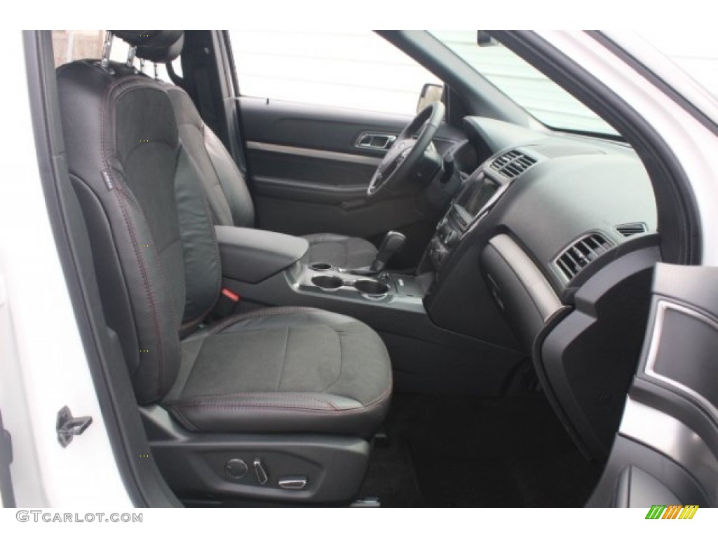 2018 Explorer XLT - White Platinum / Ebony Black photo #34