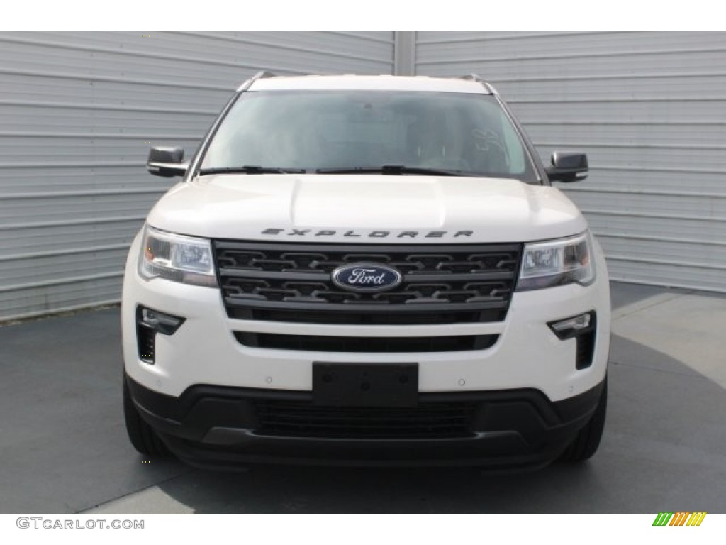 2018 Explorer XLT - White Platinum / Ebony Black photo #2