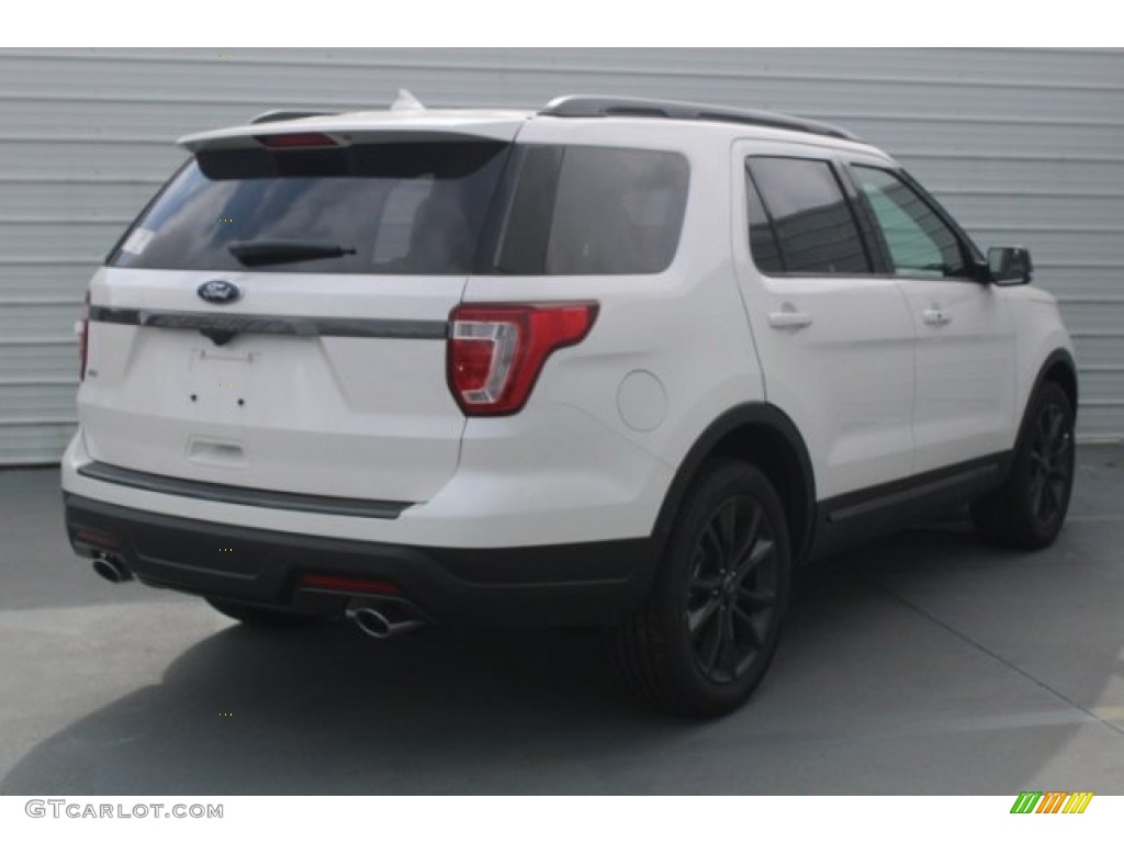 2018 Explorer XLT - White Platinum / Ebony Black photo #8