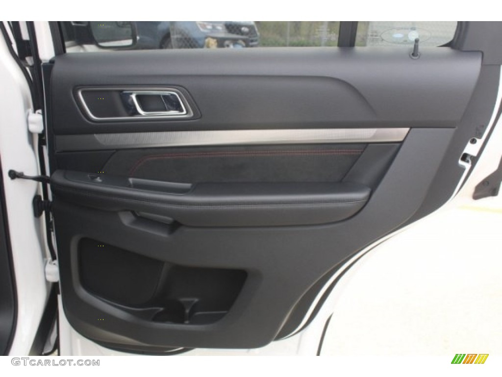 2018 Explorer XLT - White Platinum / Ebony Black photo #29