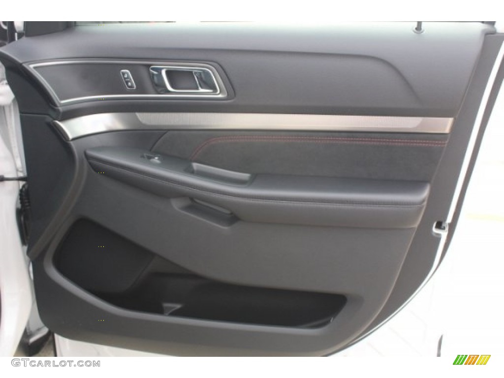 2018 Explorer XLT - White Platinum / Ebony Black photo #31
