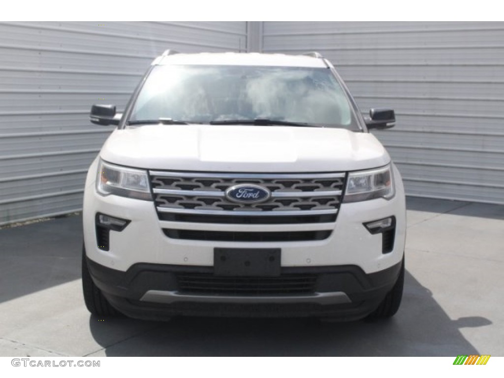 2018 Explorer XLT - White Platinum / Ebony Black photo #2