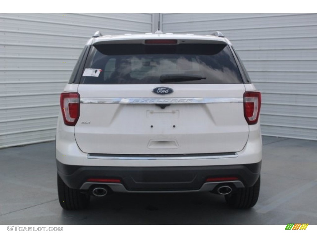 2018 Explorer XLT - White Platinum / Ebony Black photo #7