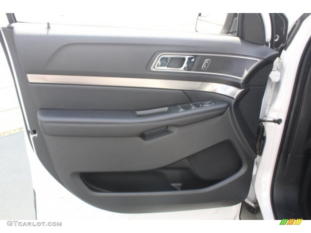 2018 Explorer XLT - White Platinum / Ebony Black photo #11