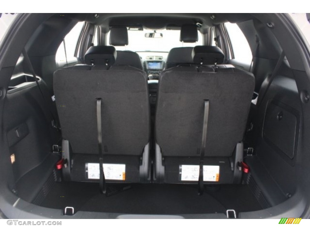 2018 Explorer XLT - White Platinum / Ebony Black photo #27