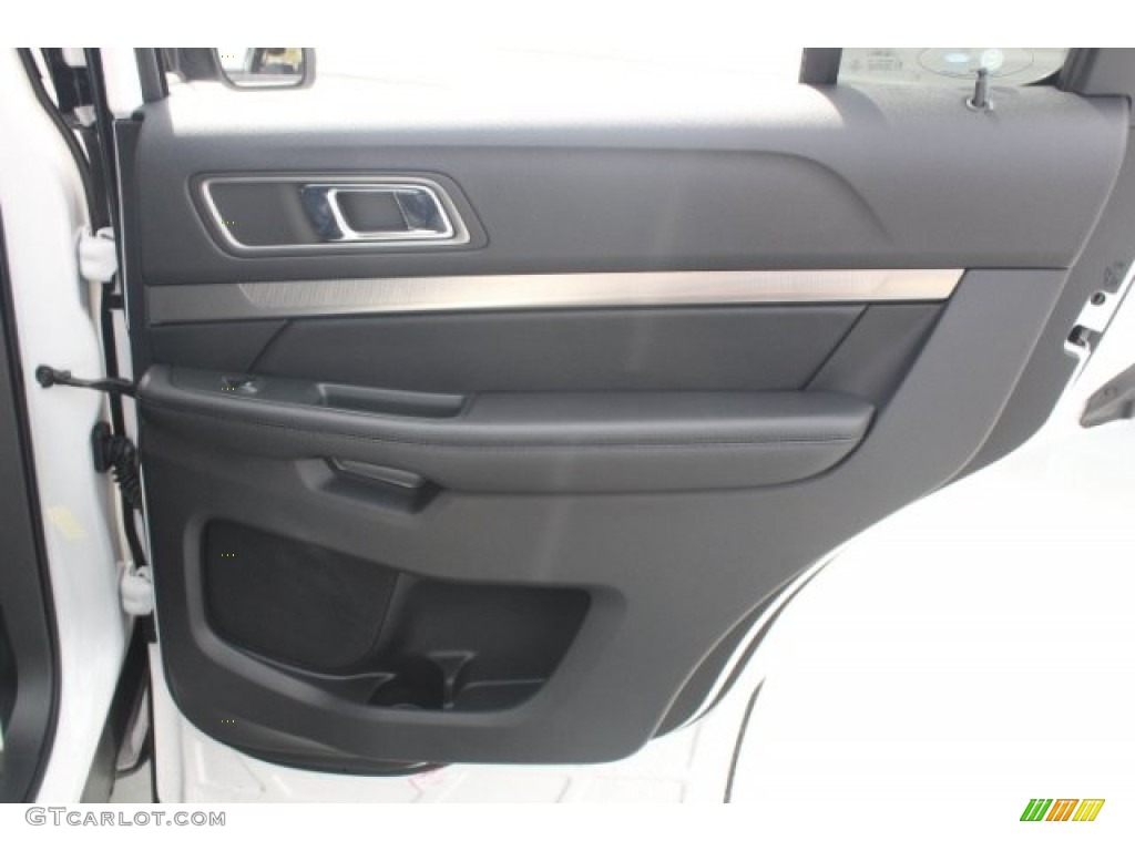 2018 Explorer XLT - White Platinum / Ebony Black photo #29