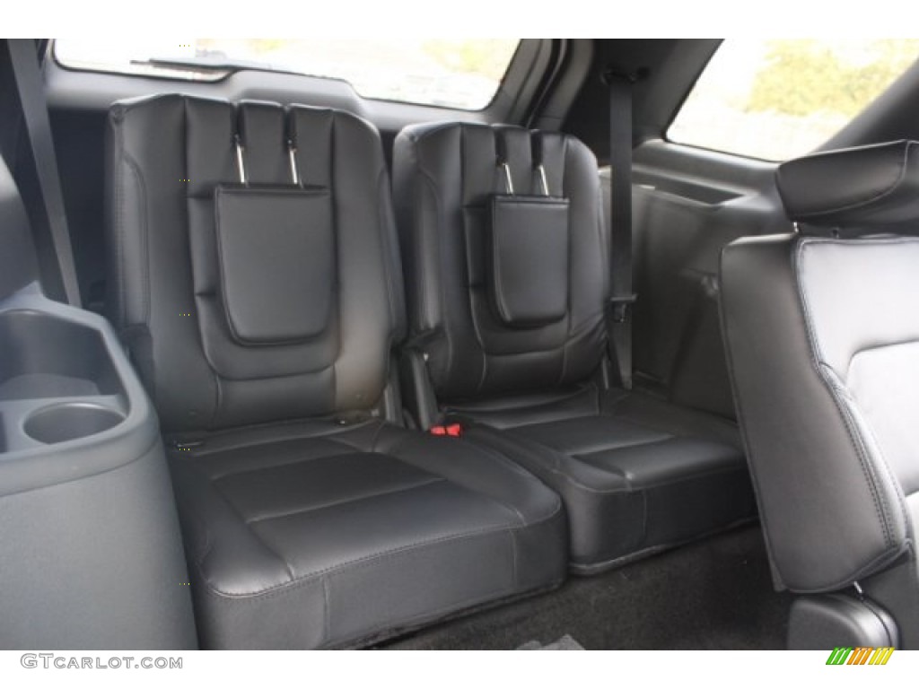 2018 Explorer XLT - White Platinum / Ebony Black photo #31