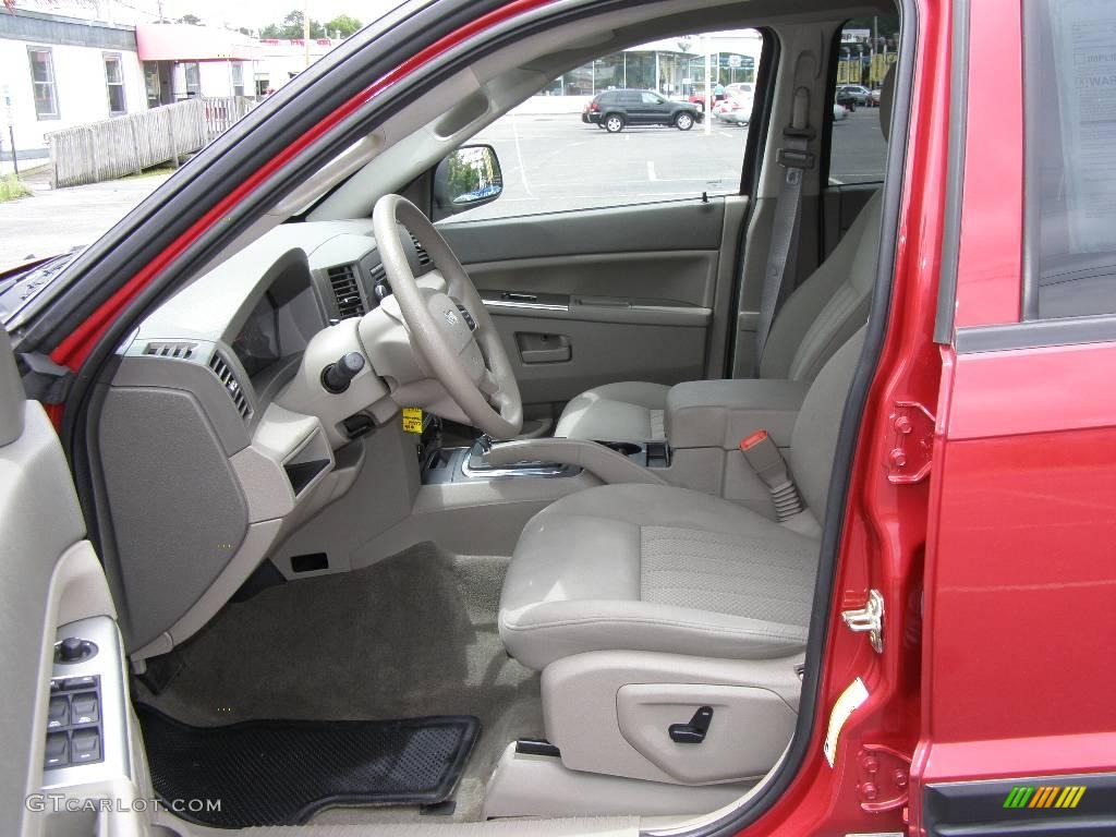 2006 Grand Cherokee Laredo 4x4 - Inferno Red Crystal Pearl / Khaki photo #9