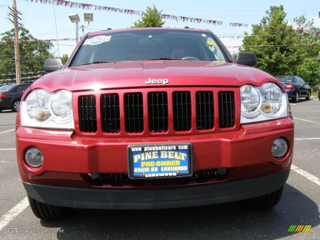 2006 Grand Cherokee Laredo 4x4 - Inferno Red Crystal Pearl / Khaki photo #2