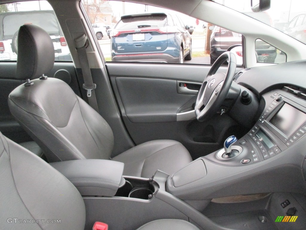 2010 Prius Hybrid V - Winter Gray Metallic / Dark Gray photo #17