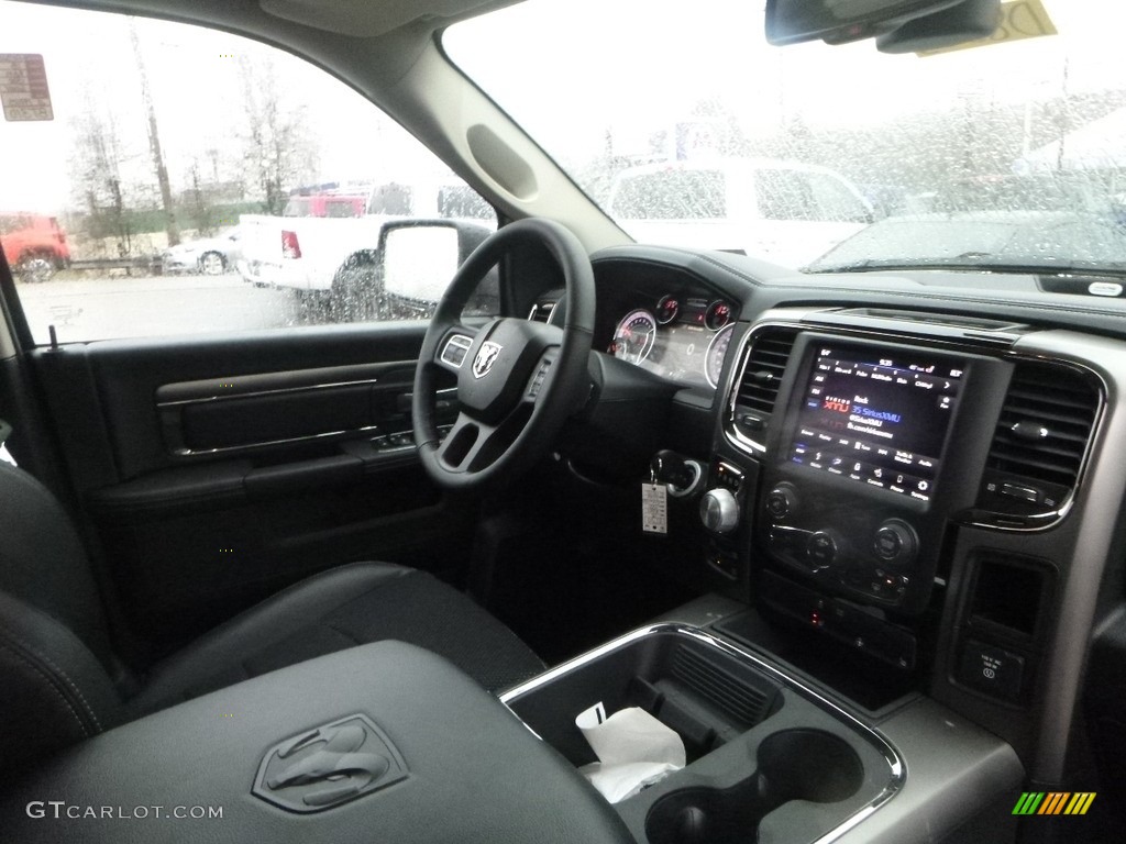 2018 1500 Sport Crew Cab 4x4 - Bright Silver Metallic / Black photo #12
