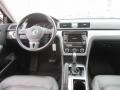 Black - Passat 2.5L SE Photo No. 10