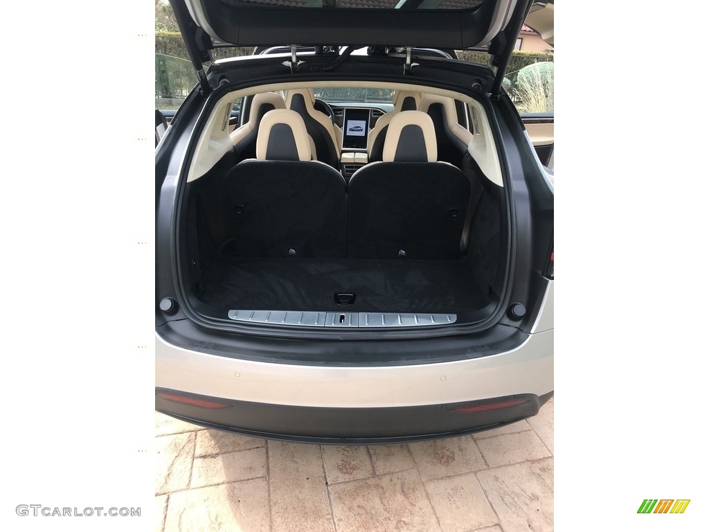 2017 Tesla Model X 100D Trunk Photos