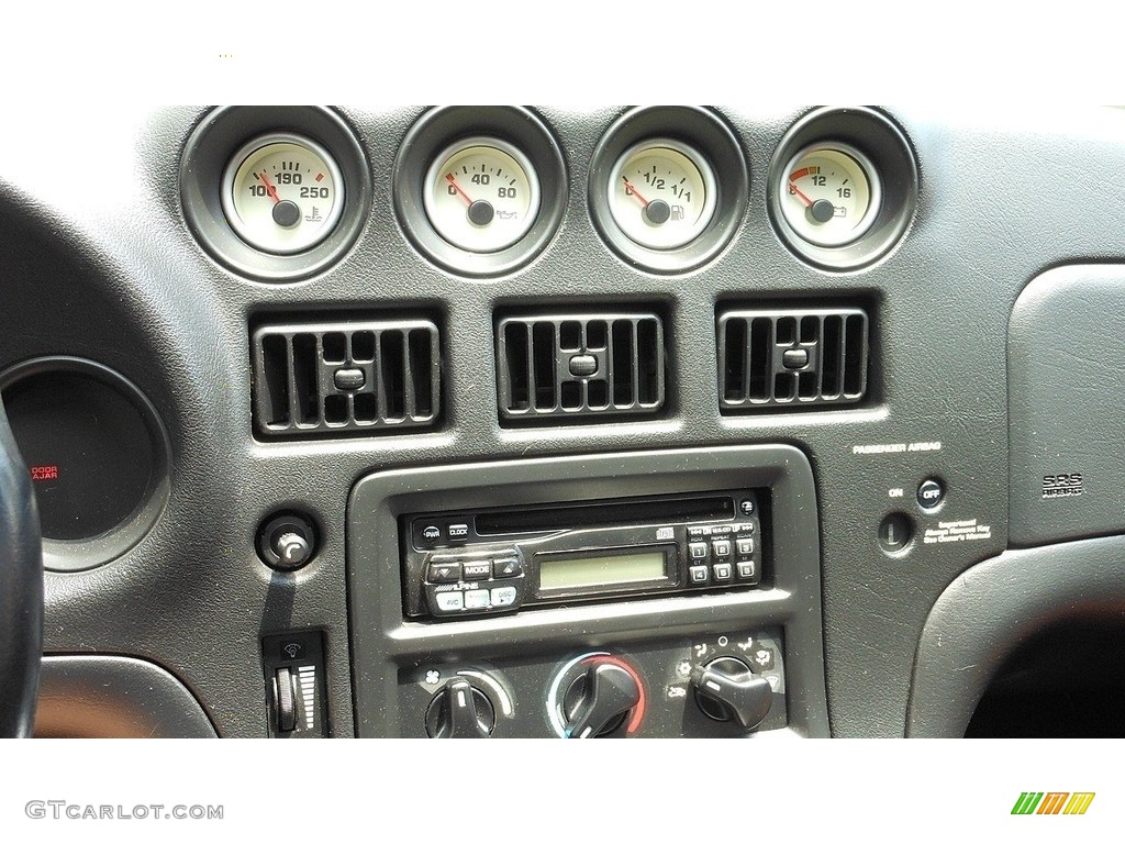 2000 Dodge Viper GTS Controls Photos
