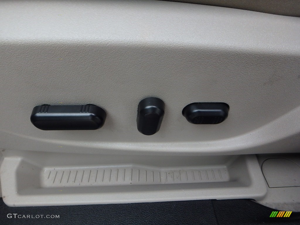 2016 Escape Titanium 4WD - Ruby Red Metallic / Medium Light Stone photo #20