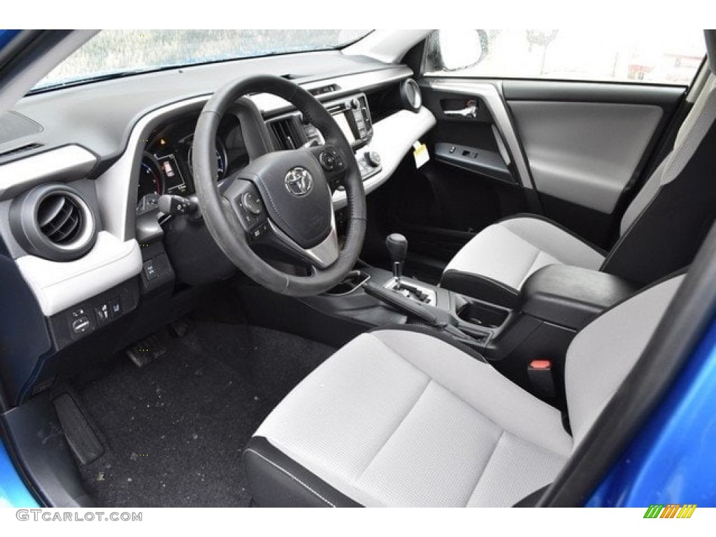 2018 RAV4 XLE - Electric Storm Blue / Ash photo #5
