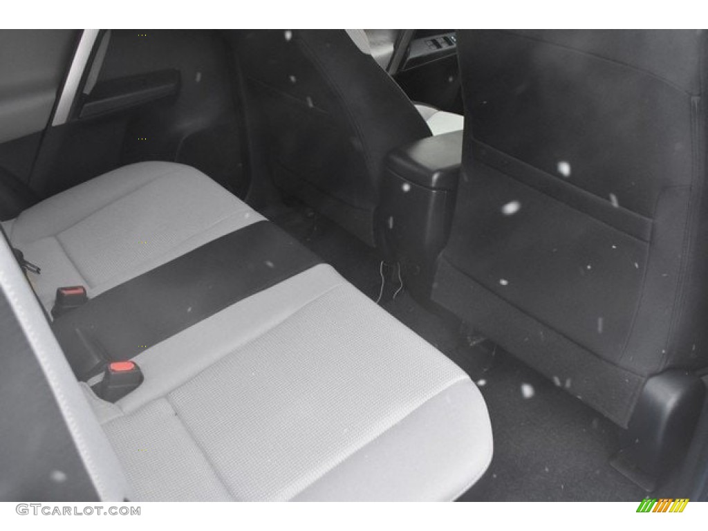 2018 RAV4 XLE - Electric Storm Blue / Ash photo #17