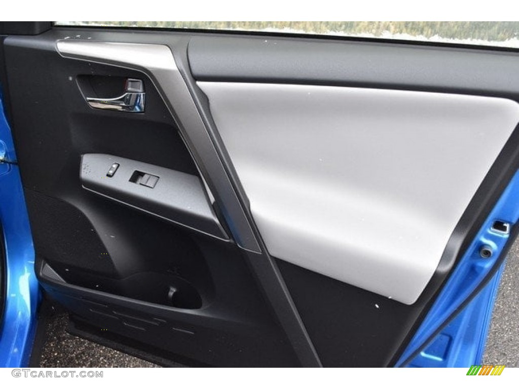 2018 RAV4 XLE - Electric Storm Blue / Ash photo #22