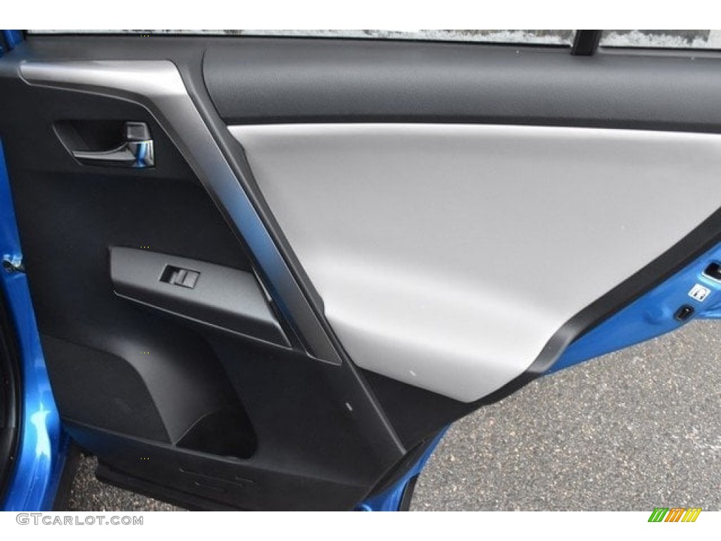 2018 RAV4 XLE - Electric Storm Blue / Ash photo #23