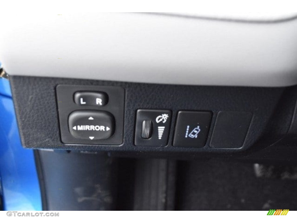 2018 RAV4 XLE - Electric Storm Blue / Ash photo #25