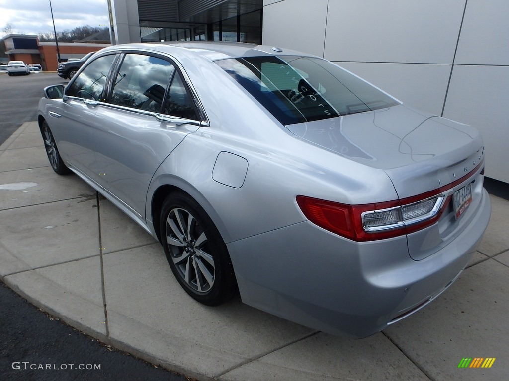 2017 Continental Premier AWD - Ingot Silver / Ebony photo #3