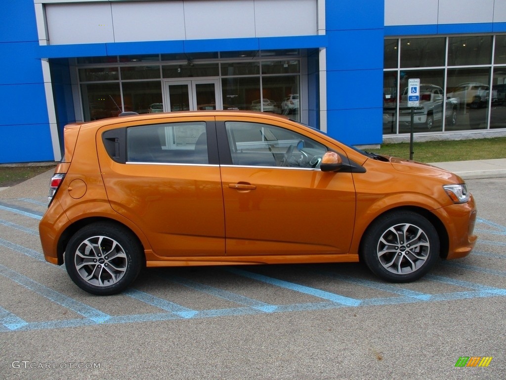 2018 Sonic LT Hatchback - Orange Burst Metallic / Jet Black photo #2