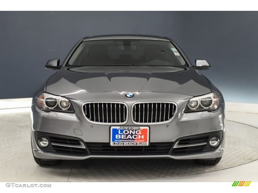 2015 5 Series 528i Sedan - Space Gray Metallic / Black photo #2