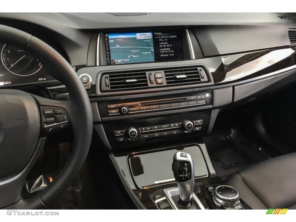 2015 5 Series 528i Sedan - Space Gray Metallic / Black photo #5