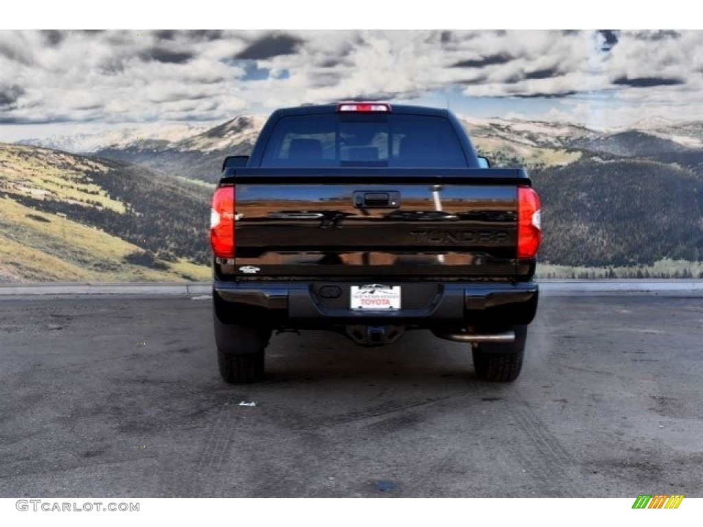 2018 Tundra SR5 Double Cab 4x4 - Midnight Black Metallic / Graphite photo #4