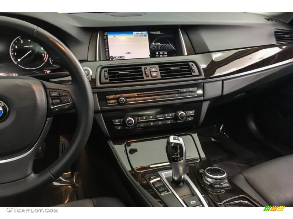 2015 5 Series 528i Sedan - Dark Graphite Metallic / Black photo #5