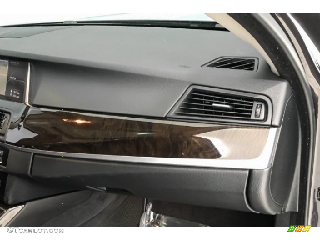 2015 5 Series 528i Sedan - Dark Graphite Metallic / Black photo #23
