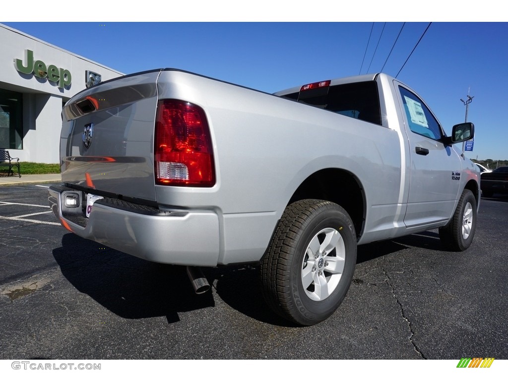 2018 1500 Express Regular Cab - Bright Silver Metallic / Black/Diesel Gray photo #13