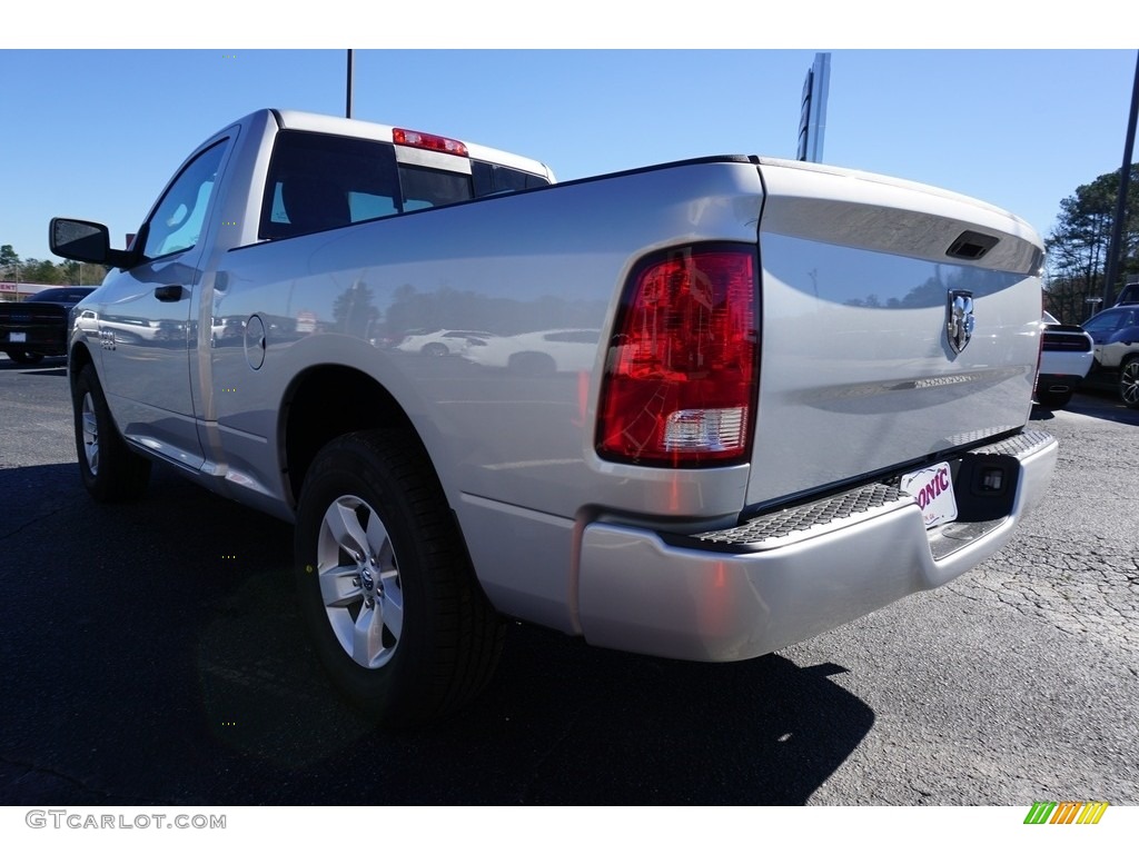 2018 1500 Express Regular Cab - Bright Silver Metallic / Black/Diesel Gray photo #15