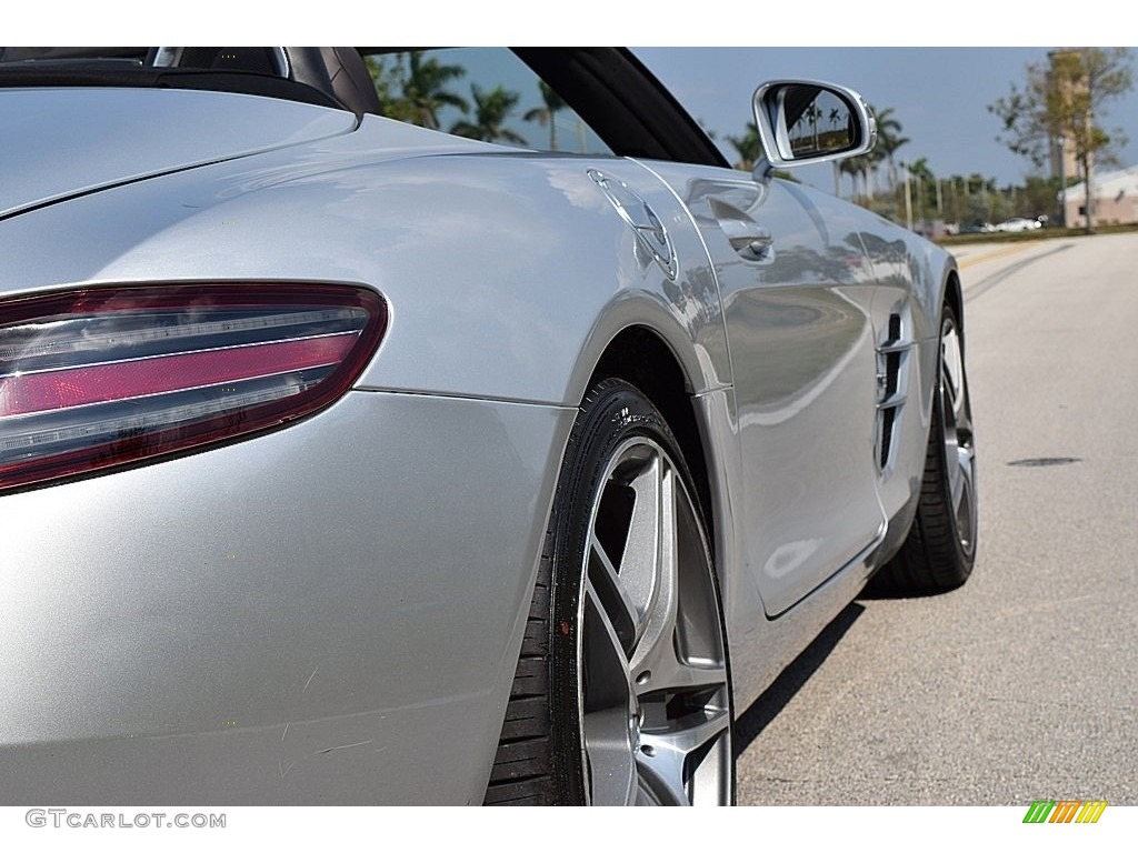 2012 SLS AMG Roadster - Iridium Silver Metallic / designo Light Brown Natural Woven photo #18