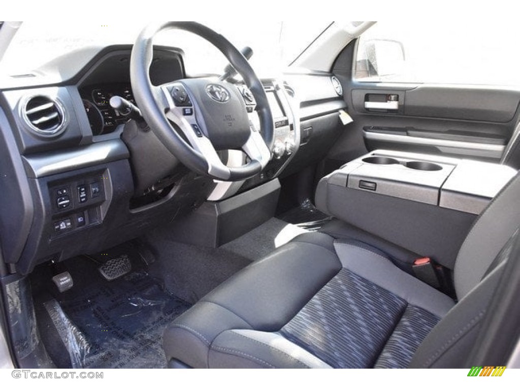 2018 Tundra SR5 Double Cab 4x4 - Silver Sky Metallic / Black photo #5