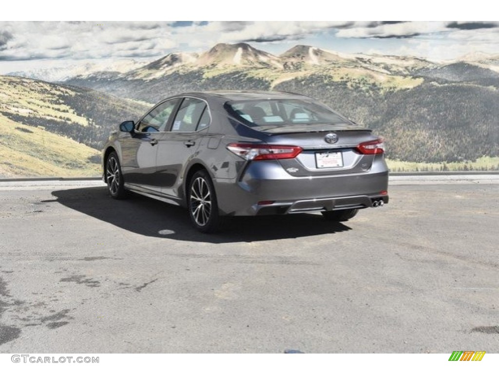 2018 Camry SE - Predawn Gray Mica / Ash photo #3