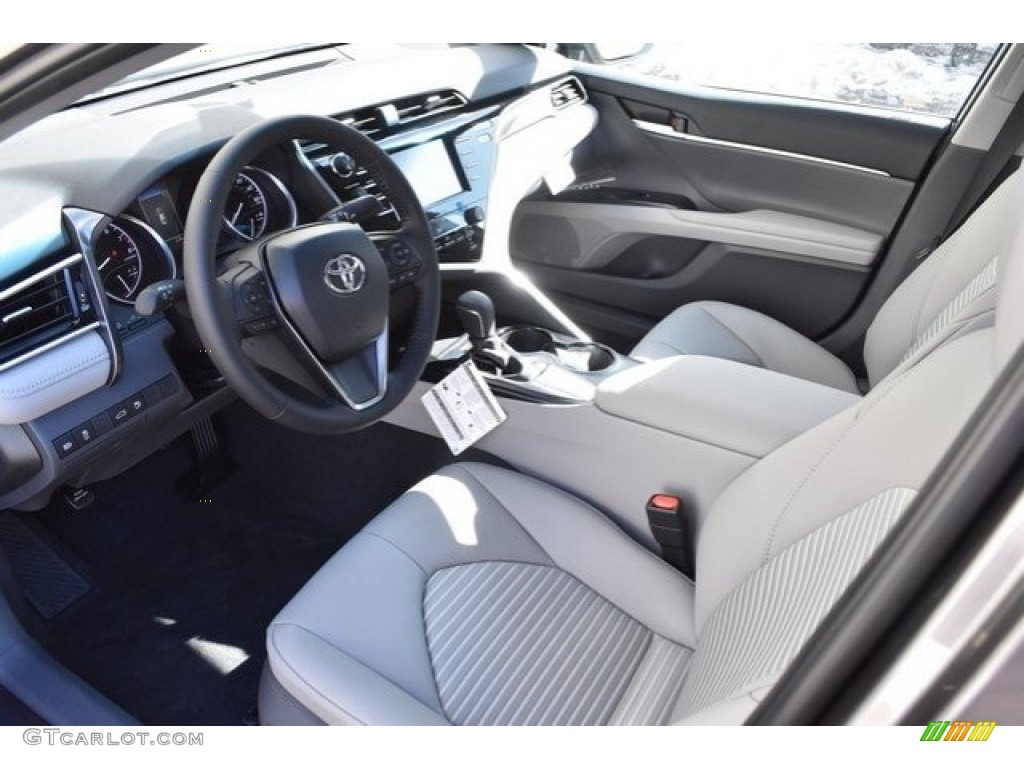 2018 Camry SE - Predawn Gray Mica / Ash photo #5