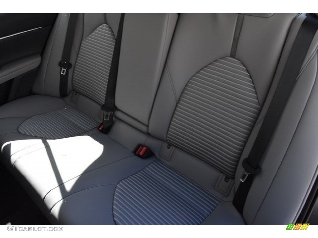 2018 Camry SE - Predawn Gray Mica / Ash photo #11