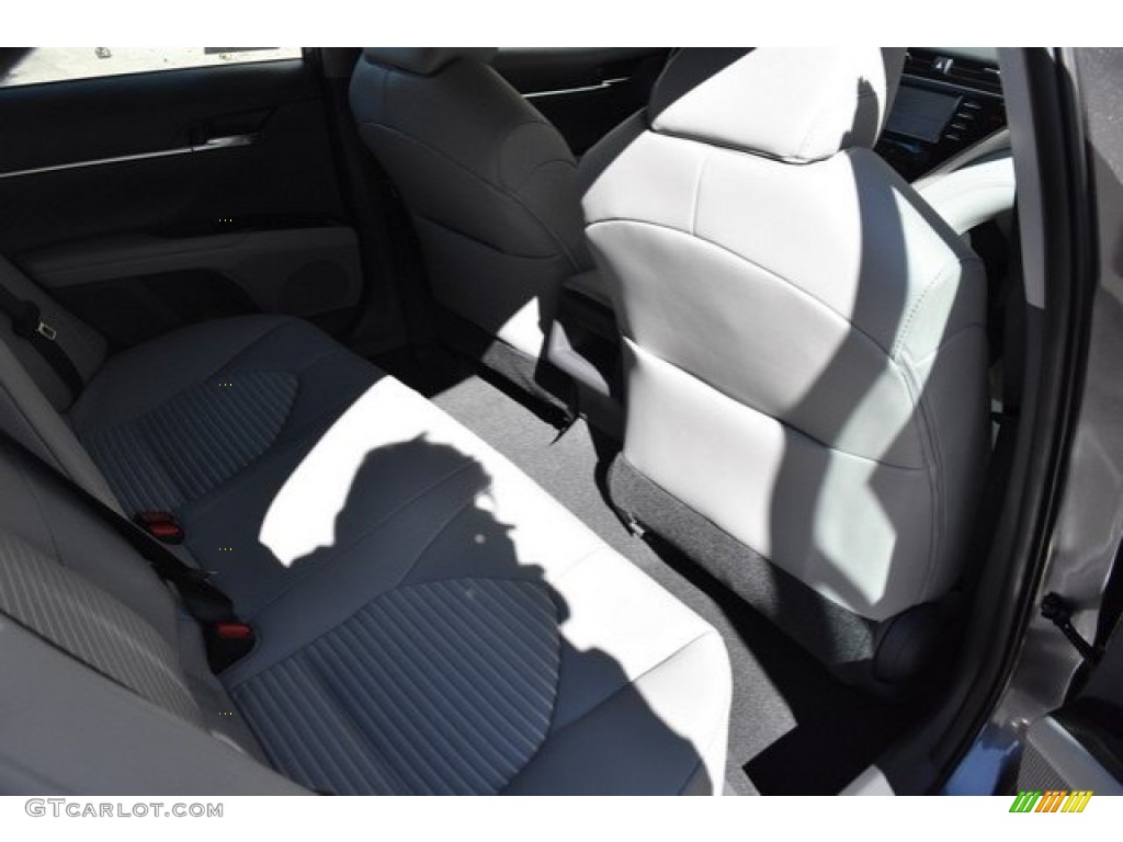2018 Camry SE - Predawn Gray Mica / Ash photo #12
