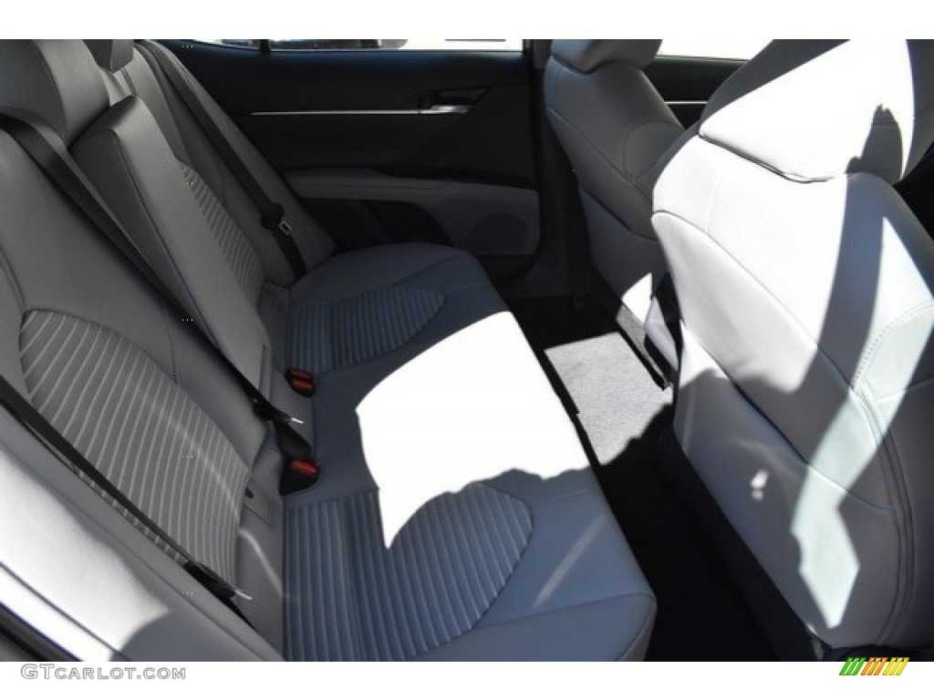 2018 Camry SE - Predawn Gray Mica / Ash photo #13