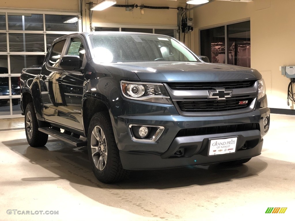 Graphite Metallic Chevrolet Colorado