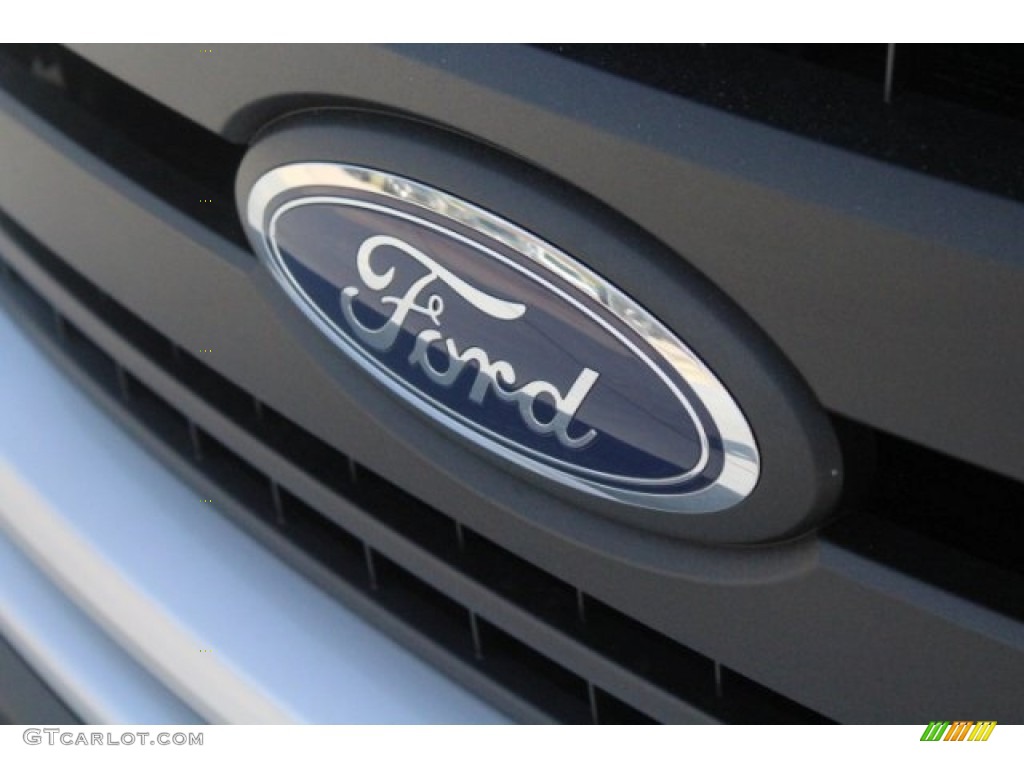 2018 F150 XL Regular Cab - Ingot Silver / Earth Gray photo #4