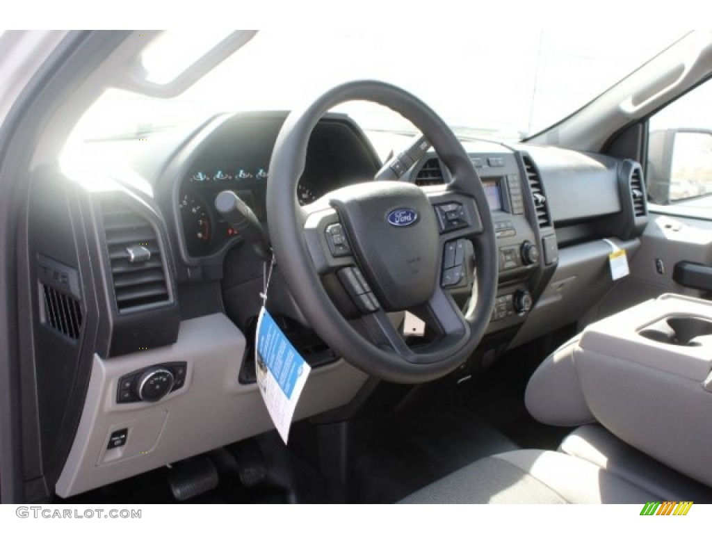 2018 F150 XL Regular Cab - Ingot Silver / Earth Gray photo #14