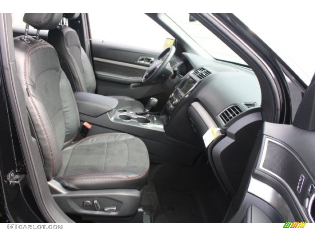 2018 Explorer XLT - Shadow Black / Ebony Black photo #34