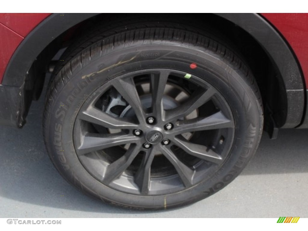 2018 Explorer XLT - Ruby Red / Ebony Black photo #9