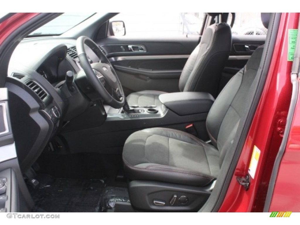 2018 Explorer XLT - Ruby Red / Ebony Black photo #13