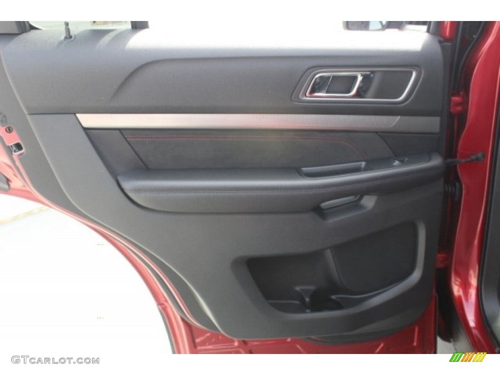 2018 Explorer XLT - Ruby Red / Ebony Black photo #23